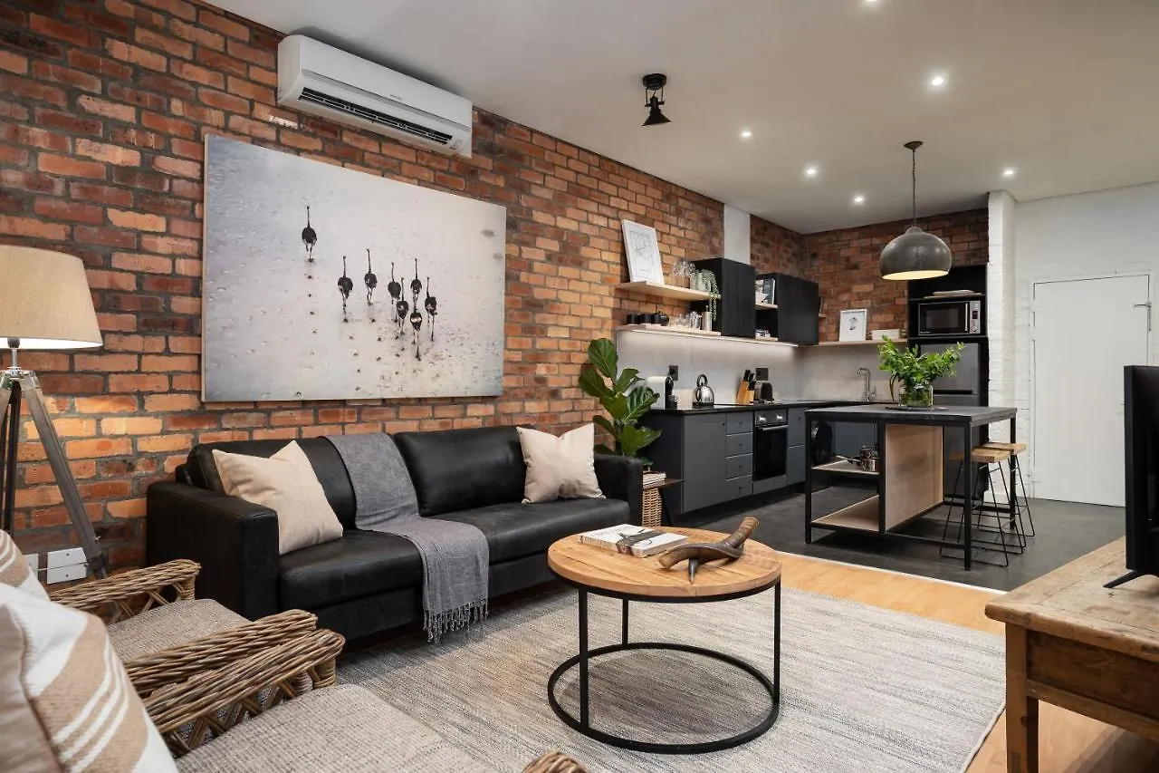 Retro Apartment In De Waterkant Cape Town